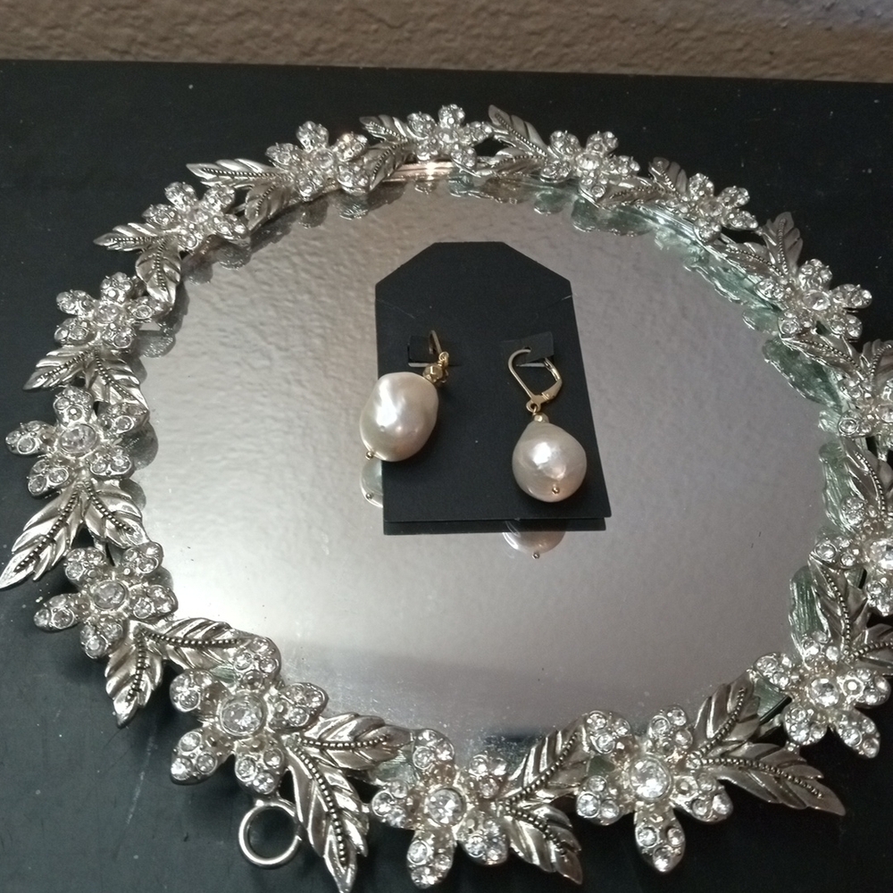 EXQUISITE 10mm Baroque Pearl Gold Filled Leverback Earings